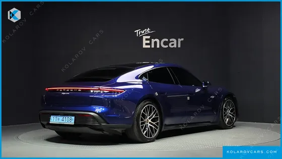 PORSCHE TAYCAN BASE