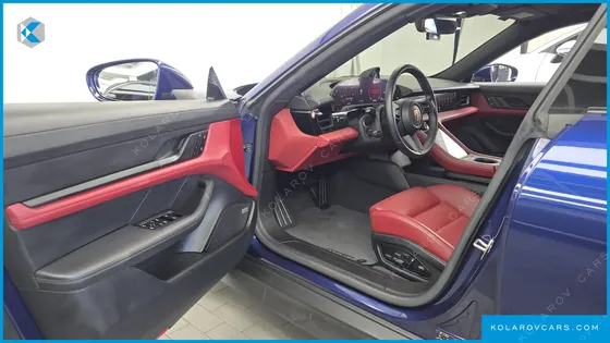 PORSCHE TAYCAN BASE