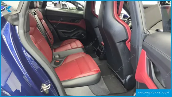 PORSCHE TAYCAN BASE