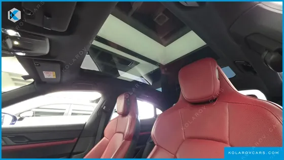 PORSCHE TAYCAN BASE