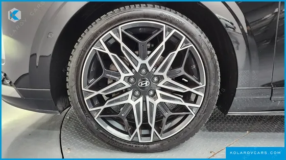 HYUNDAI GRANDEUR EXCLUSIVE