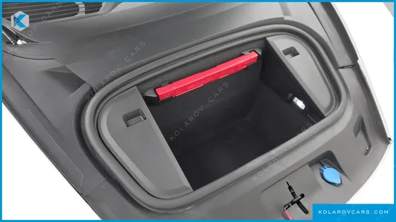 PORSCHE TAYCAN BASE