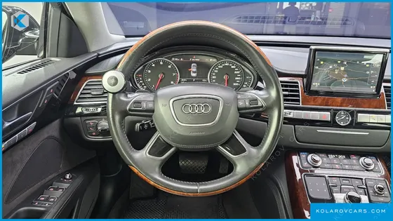 AUDI A8 4.2 FSI QUATTRO LWB