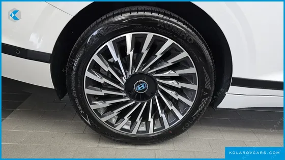 HYUNDAI GRANDEUR CALLIGRAPHY
