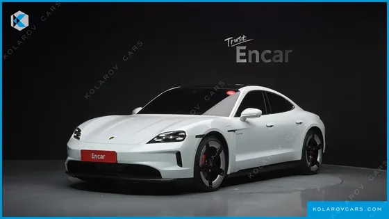 PORSCHE TAYCAN 4S