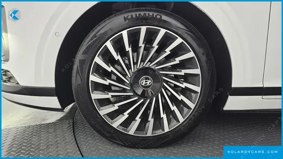 HYUNDAI GRANDEUR CALLIGRAPHY