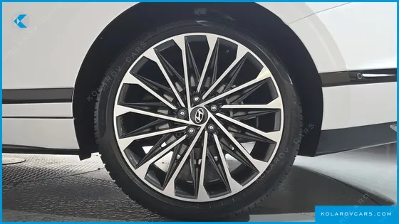 HYUNDAI GRANDEUR CALLIGRAPHY