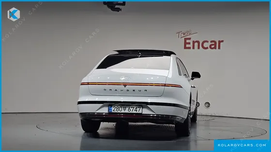 HYUNDAI GRANDEUR CALLIGRAPHY