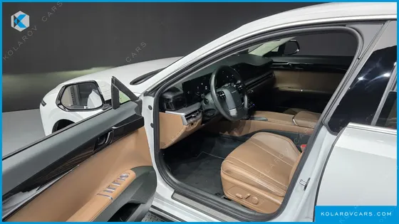 HYUNDAI GRANDEUR PREMIUM