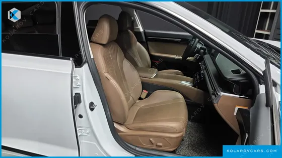 HYUNDAI GRANDEUR PREMIUM