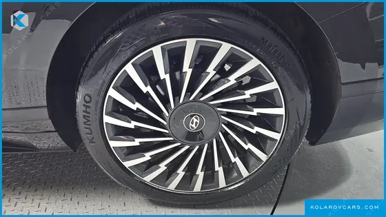HYUNDAI GRANDEUR CALLIGRAPHY