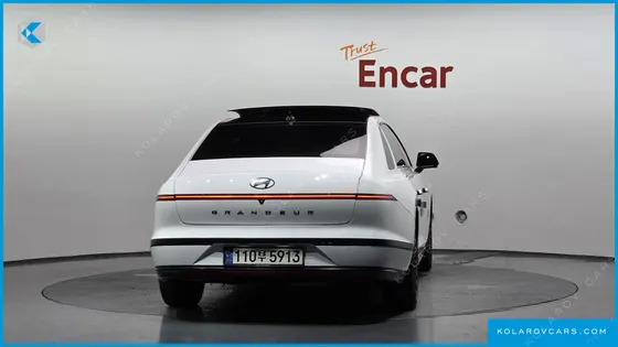 HYUNDAI GRANDEUR CALLIGRAPHY