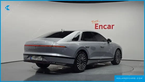 HYUNDAI GRANDEUR CALLIGRAPHY