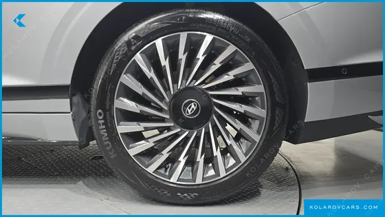 HYUNDAI GRANDEUR CALLIGRAPHY