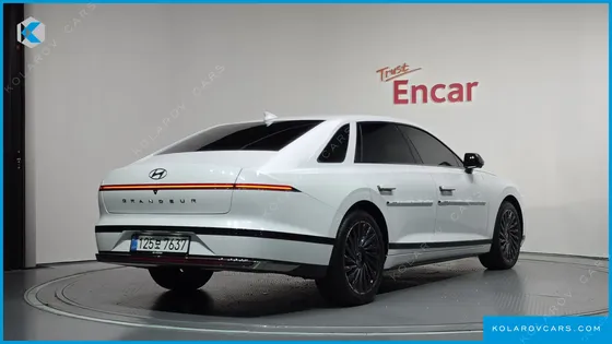 HYUNDAI GRANDEUR CALLIGRAPHY