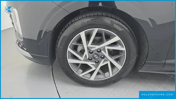 HYUNDAI GRANDEUR PREMIUM