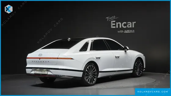 HYUNDAI GRANDEUR CALLIGRAPHY