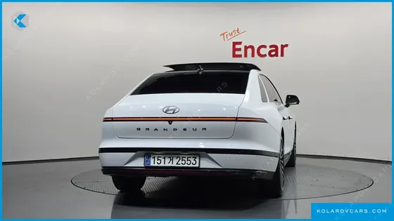 HYUNDAI GRANDEUR CALLIGRAPHY