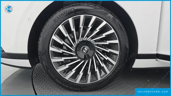 HYUNDAI GRANDEUR CALLIGRAPHY