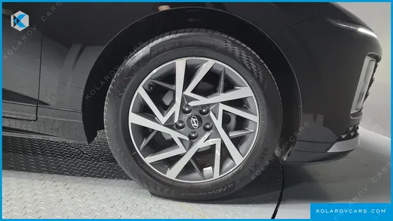 HYUNDAI GRANDEUR PREMIUM
