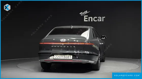 HYUNDAI GRANDEUR PREMIUM