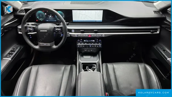 HYUNDAI GRANDEUR PREMIUM