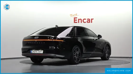 HYUNDAI GRANDEUR EXCLUSIVE