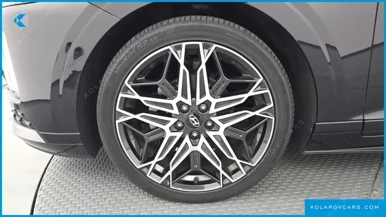 HYUNDAI GRANDEUR EXCLUSIVE
