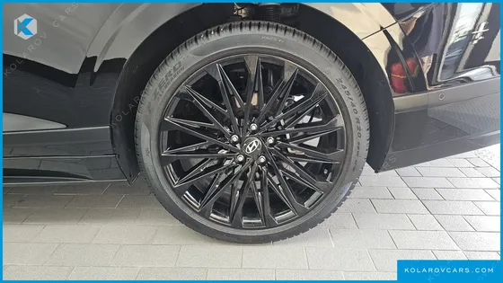 HYUNDAI GRANDEUR CALLIGRAPHY