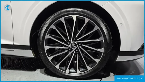 HYUNDAI GRANDEUR CALLIGRAPHY