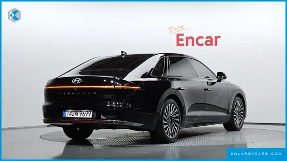 HYUNDAI GRANDEUR CALLIGRAPHY
