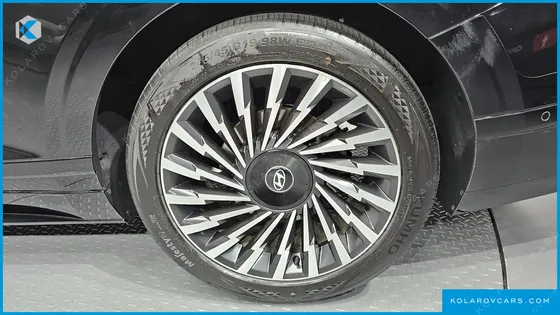HYUNDAI GRANDEUR CALLIGRAPHY