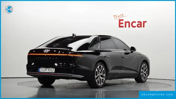 HYUNDAI GRANDEUR PREMIUM