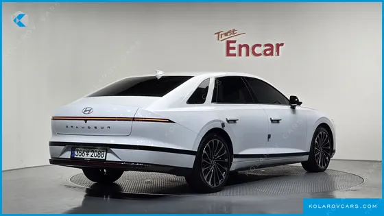 HYUNDAI GRANDEUR CALLIGRAPHY