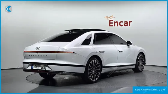 HYUNDAI GRANDEUR CALLIGRAPHY