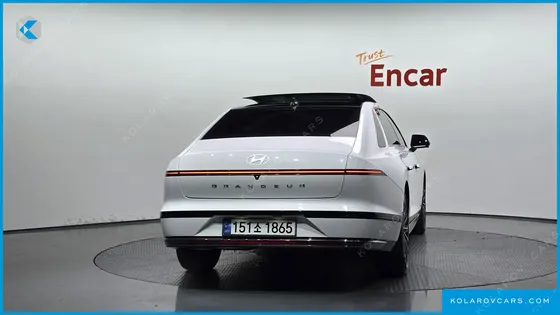 HYUNDAI GRANDEUR CALLIGRAPHY