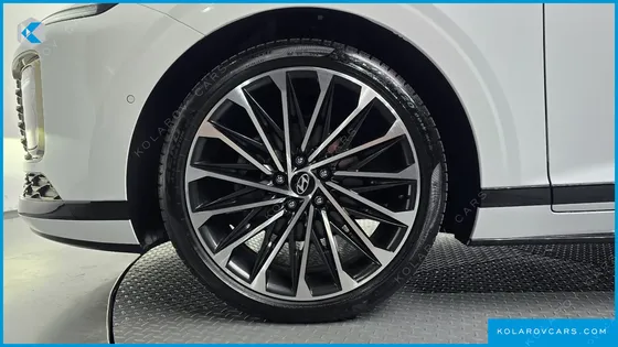 HYUNDAI GRANDEUR CALLIGRAPHY