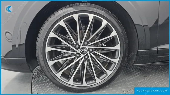 HYUNDAI GRANDEUR CALLIGRAPHY