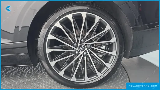HYUNDAI GRANDEUR CALLIGRAPHY