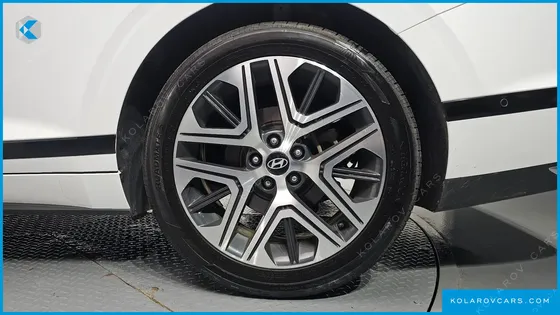 HYUNDAI GRANDEUR EXCLUSIVE