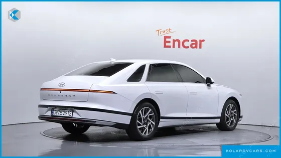 HYUNDAI GRANDEUR PREMIUM