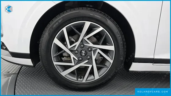 HYUNDAI GRANDEUR PREMIUM