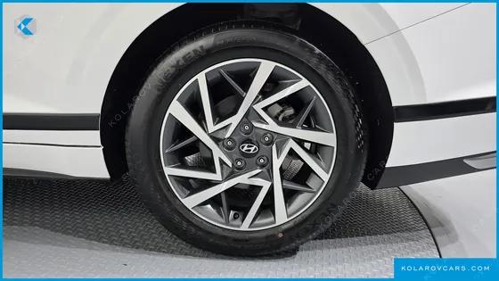 HYUNDAI GRANDEUR PREMIUM