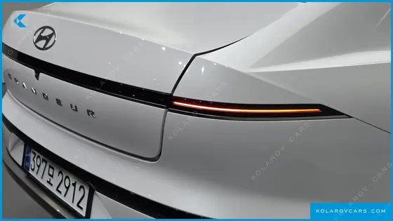 HYUNDAI GRANDEUR PREMIUM
