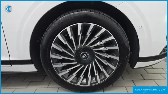HYUNDAI GRANDEUR CALLIGRAPHY