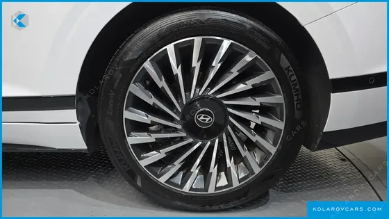 HYUNDAI GRANDEUR CALLIGRAPHY