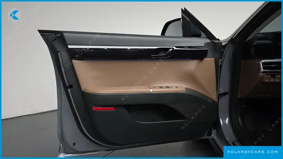 HYUNDAI GRANDEUR PREMIUM
