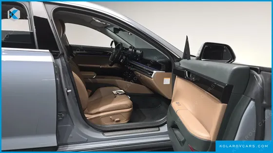 HYUNDAI GRANDEUR PREMIUM