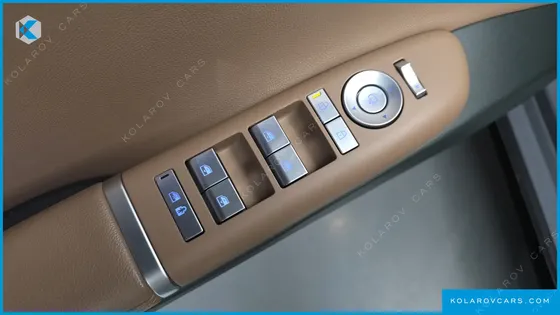 HYUNDAI GRANDEUR PREMIUM
