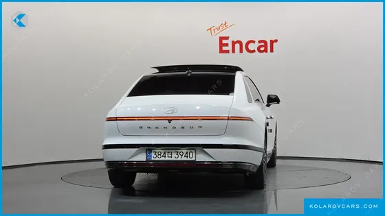 HYUNDAI GRANDEUR CALLIGRAPHY